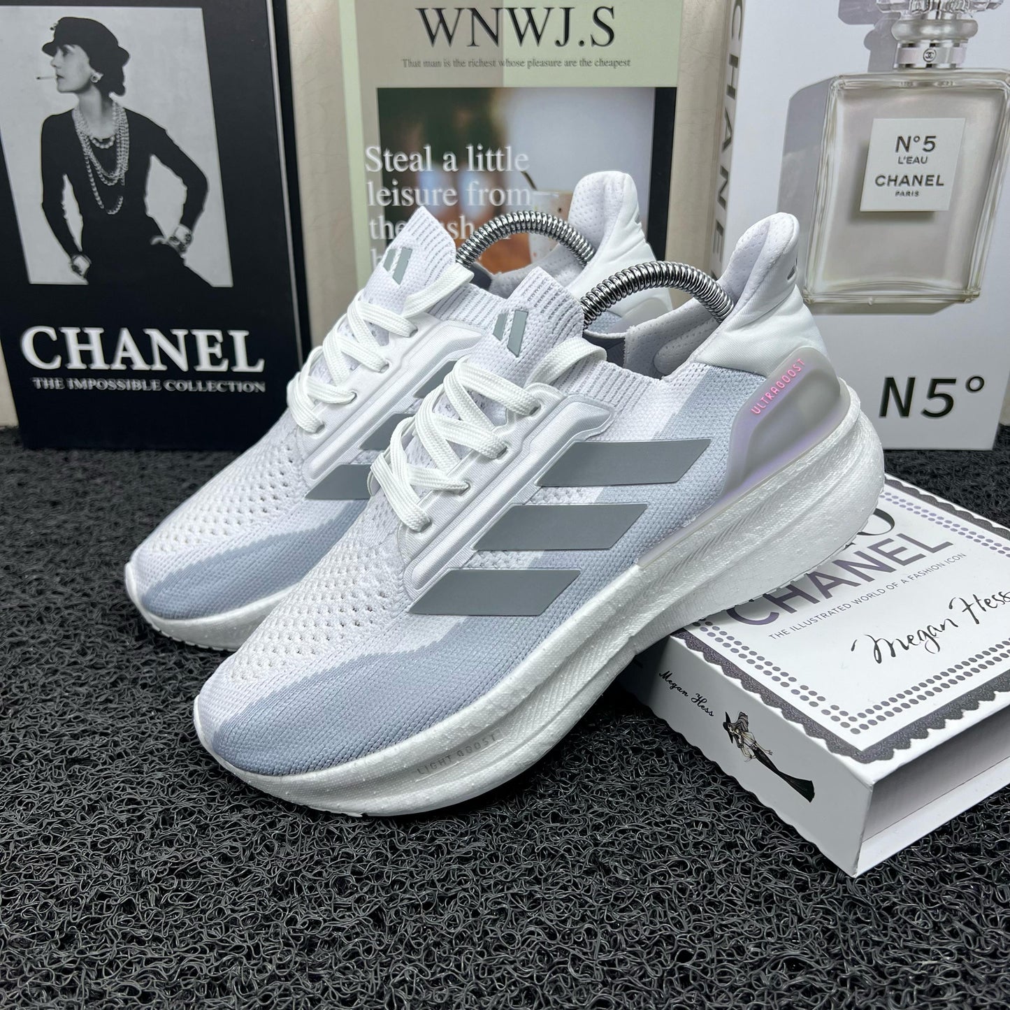 Adidas Ultraboost Light Ref: 4715 Dama