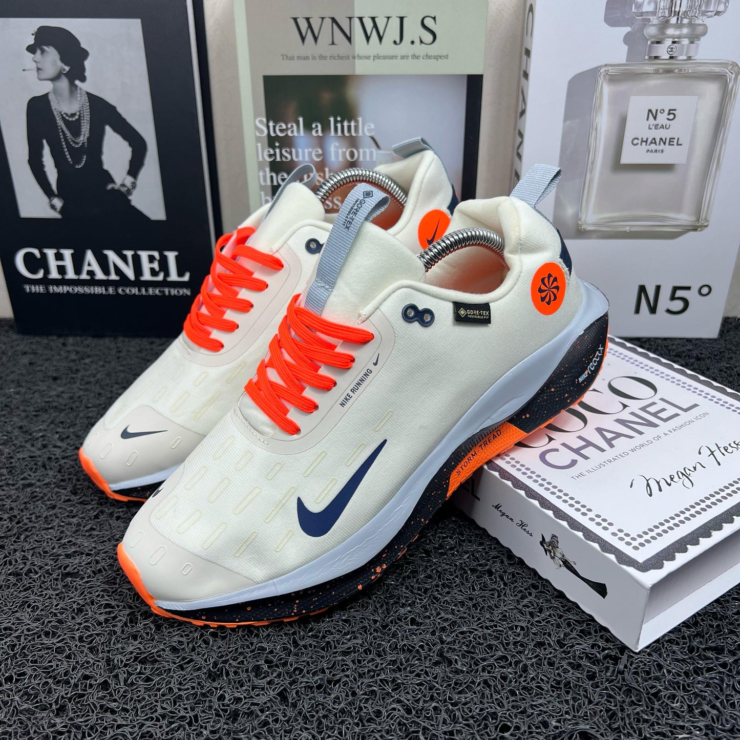 NK React x Ref: 4922 Hombre