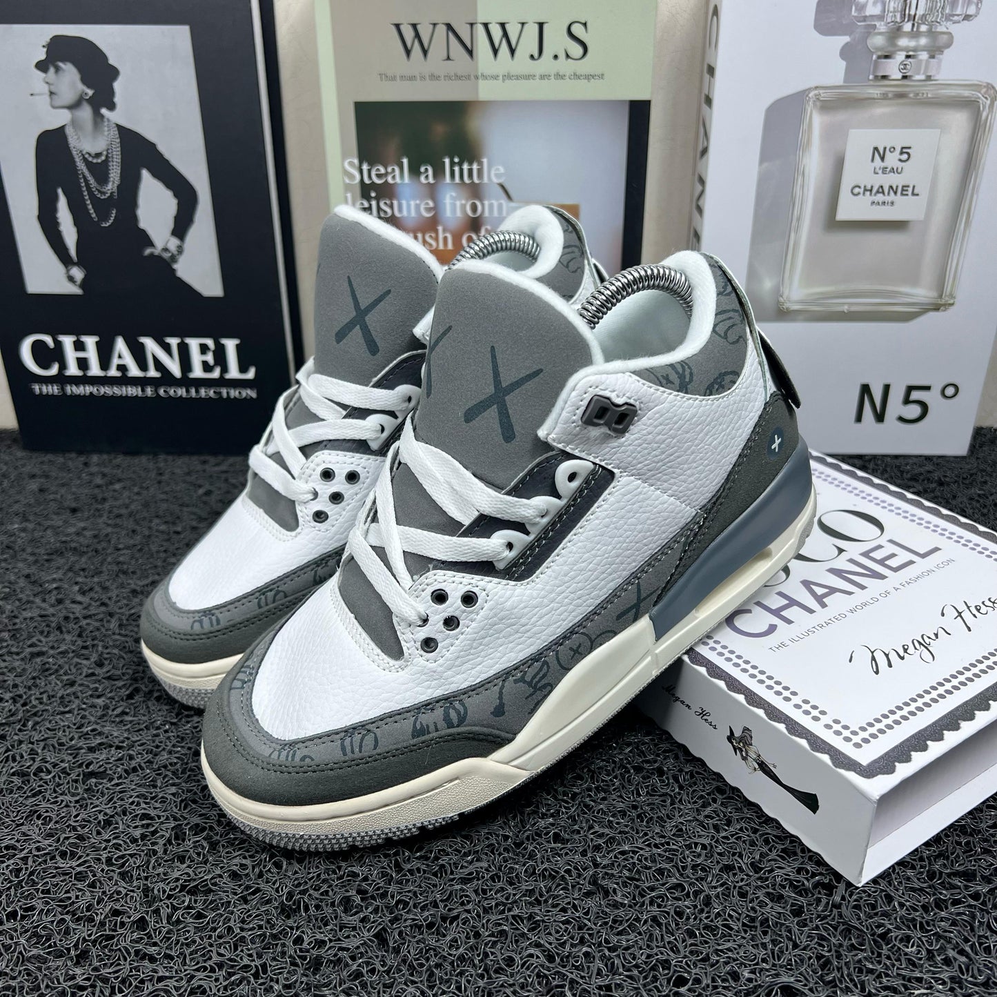 NK Jordan Retro 3 Kaws Ref: 4346 Dama