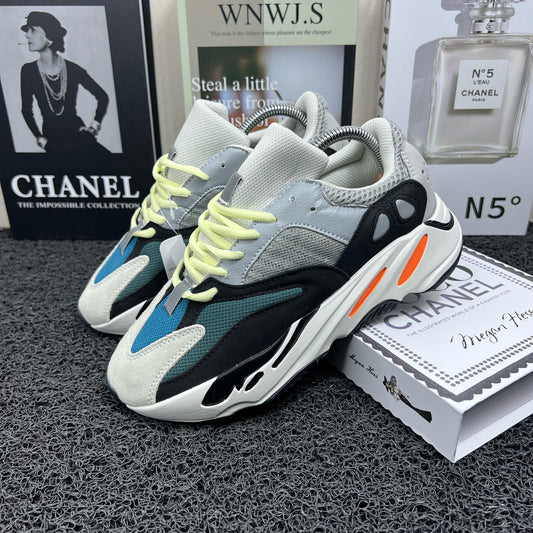 Adidas Yezzy 700 Ref: 2638 Hombre